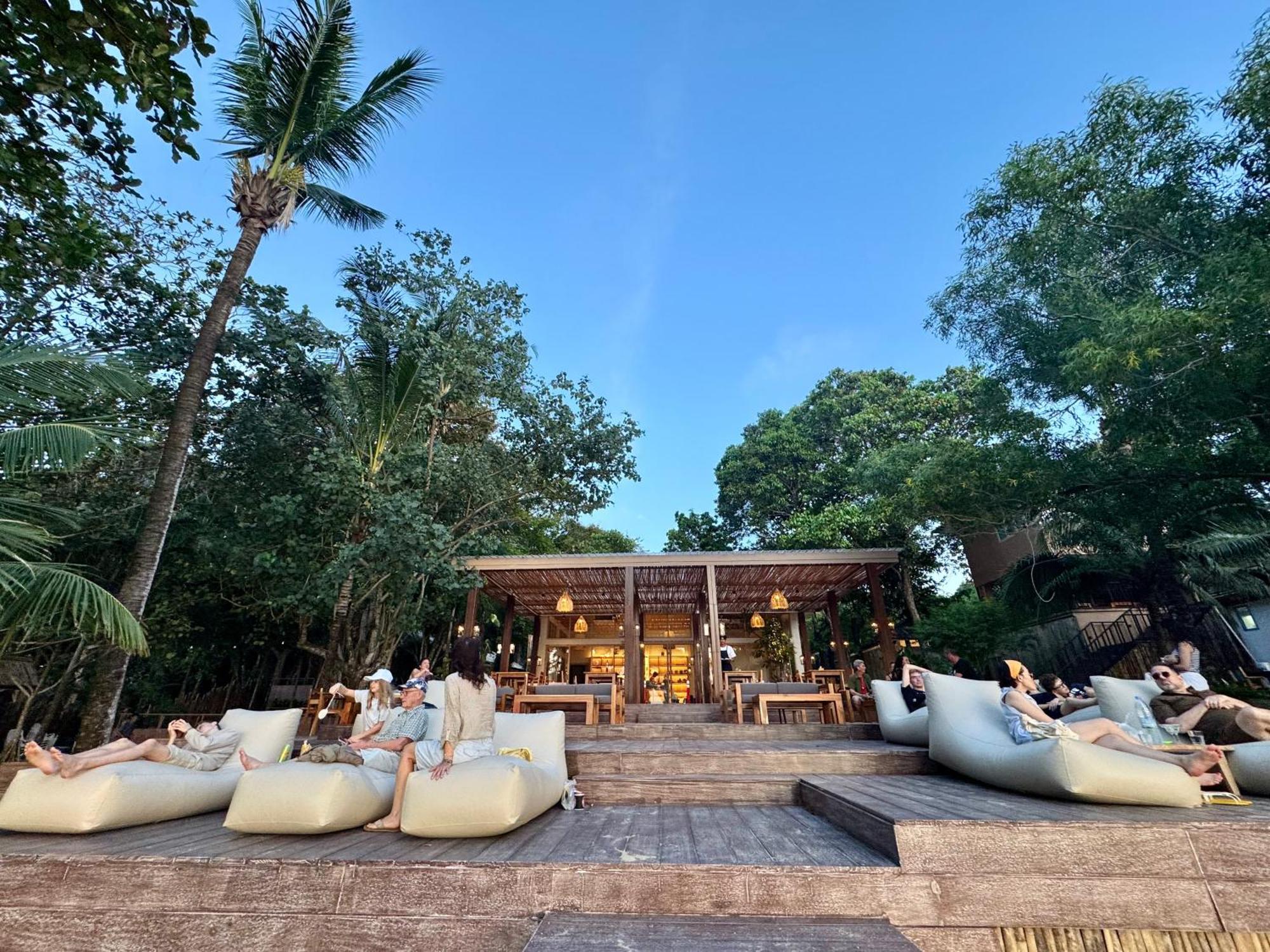Sunny Cove Beach Resort Koh Phayam Ранонг Экстерьер фото