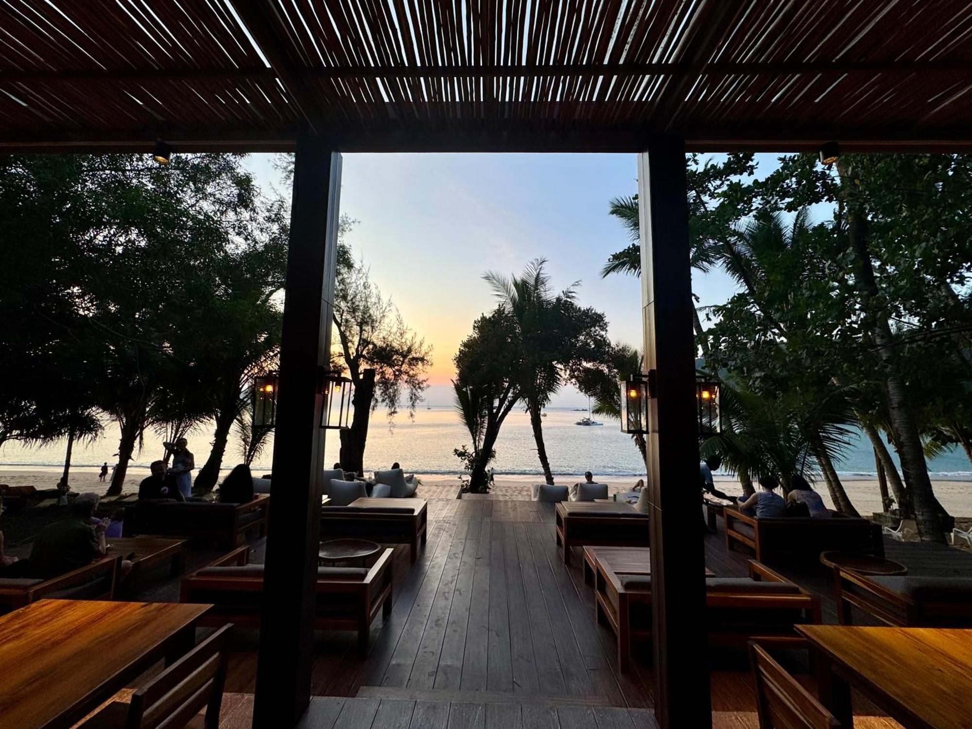 Sunny Cove Beach Resort Koh Phayam Ранонг Экстерьер фото